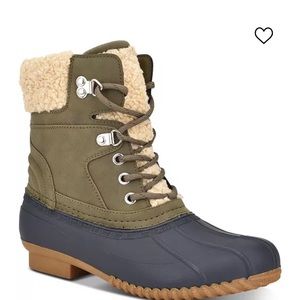 NIB Tommy Hilfiger rain boots